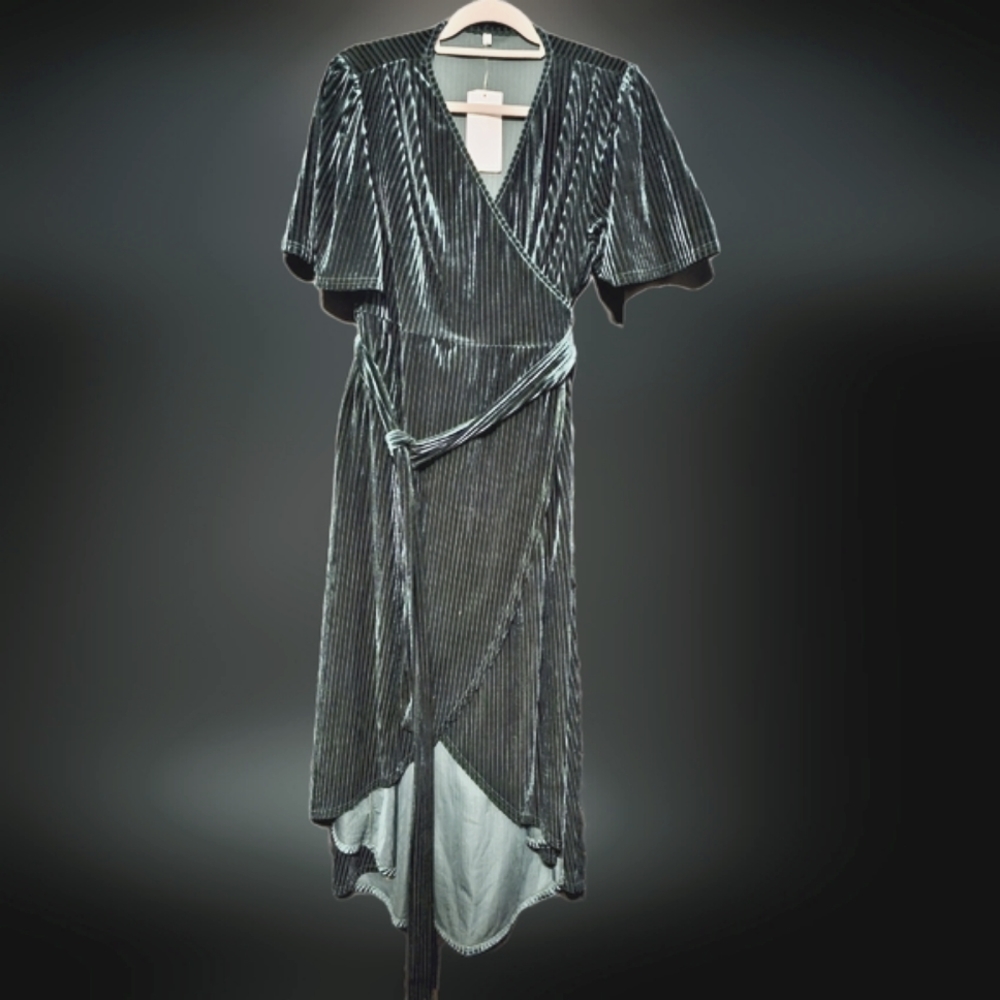 XL green velvet dress